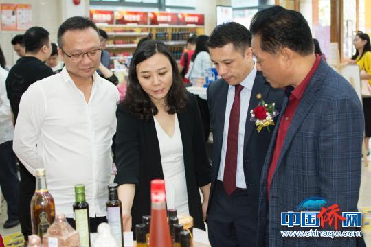 僑交會商城—厄瓜多爾國家館啟動 喬志 攝