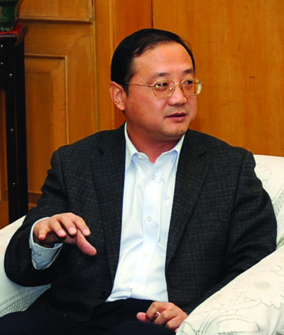 西安市副市長(zhǎng)、國(guó)際港務(wù)區(qū)黨工委書(shū)記、工委會(huì)主任韓松.jpg