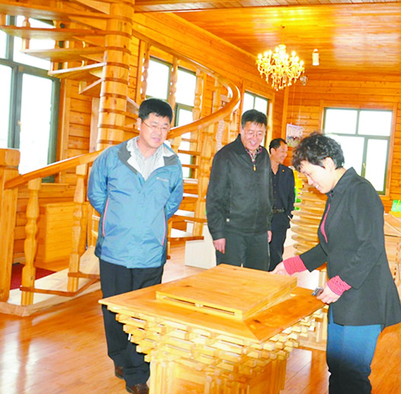 黑龍江省與俄羅斯漫長的邊境線是以黑龍江和烏蘇里江兩條江水為界，而隸屬于雙鴨山市的饒河縣，就位于烏蘇里江中下游，與俄羅斯隔烏蘇里江相望，邊境線長達128公里。