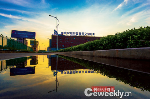 P68 重慶保稅港區商品展示交易中心 張曉峰I 攝