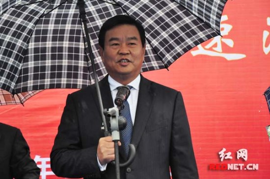 湘歐國際貨運班列雙線首發湖南貨源可半月抵達歐洲